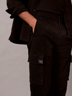  UB1 Black