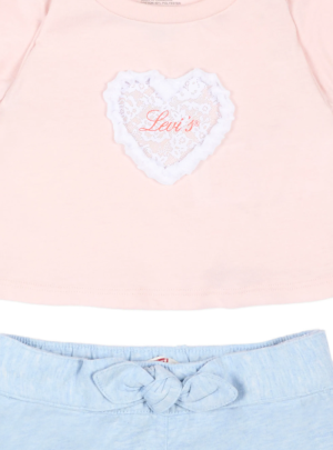  AKR PINK