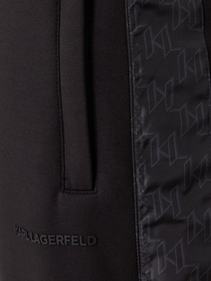  990 black