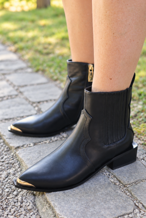 00N BLACK