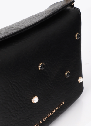  00N BLACK